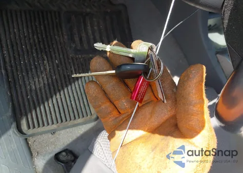 2009 Toyota Tacoma Base V6 from USA, damaged, VIN 3TMLU42N49M029853